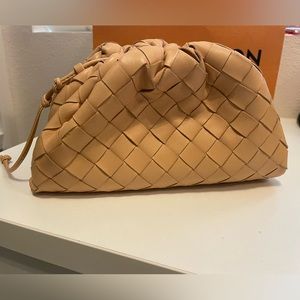 Bottega Veneta MINI POUCH ALMOND WEAVE 💯authentic NEVER WORN sold out!